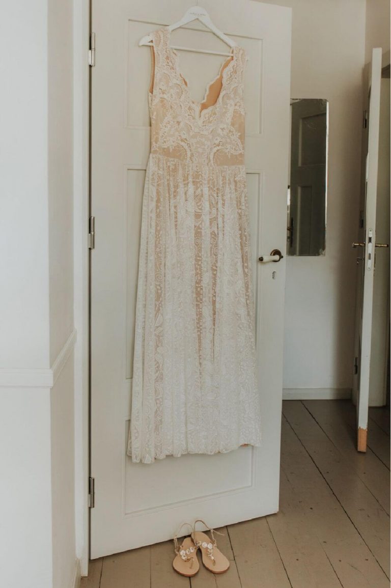 Suknia ślubna w stylu boho Porto 45 z cielista podszewką.