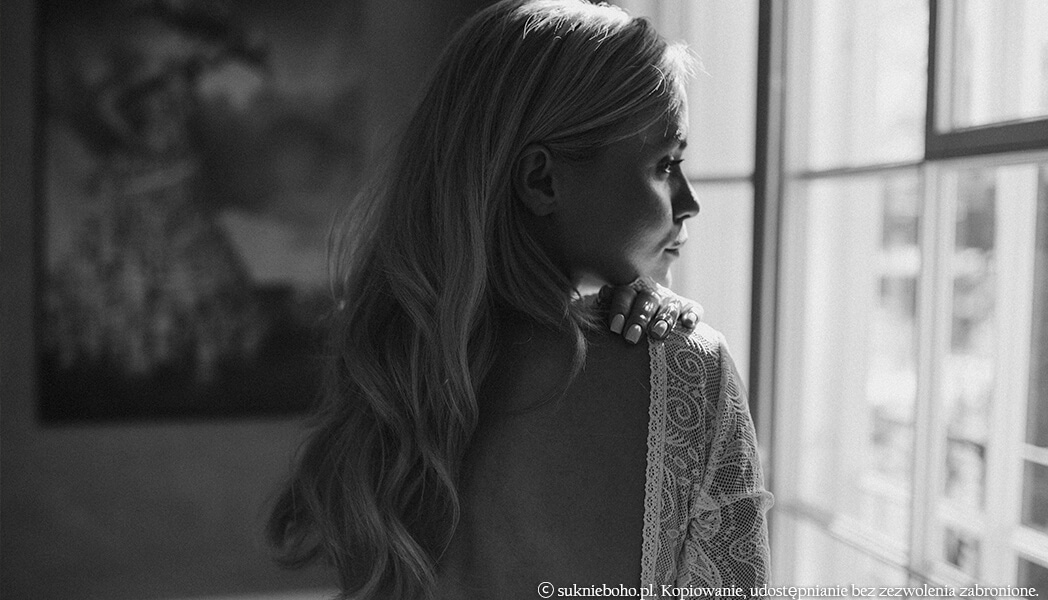 anna skura w ciąży w sukni ślubnej boho