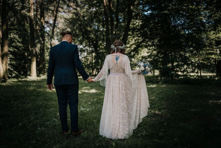 Suknia ślubna w stylu boho Porto 19.