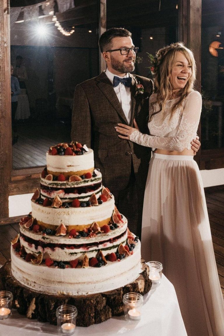 Suknia ślubna w stylu boho dwuczęściowa Porto 24 z szyfonem na dole, jak w Porto 23.