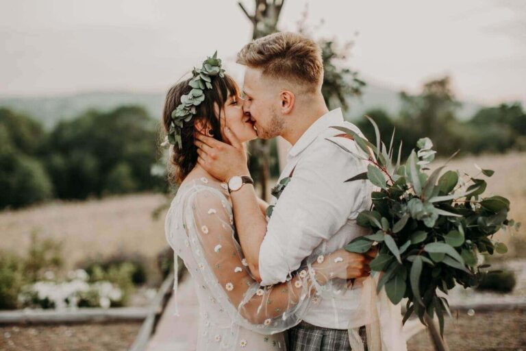 Suknia ślubna w stylu boho inspirowana suknią Barcelona 24