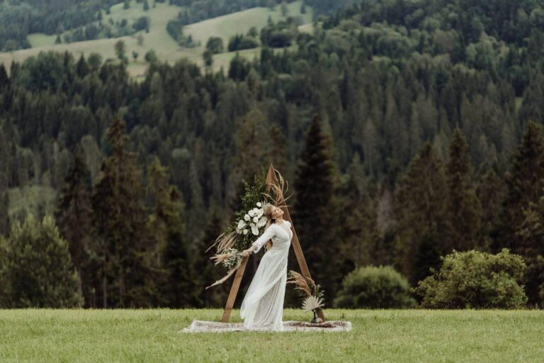 Suknia ślubna w stylu boho Porto 3.