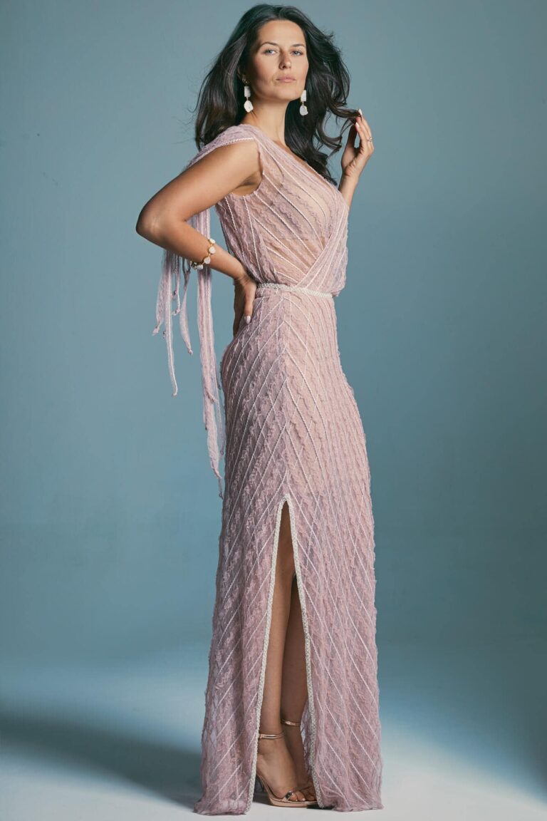 Skromna suknia ślubna