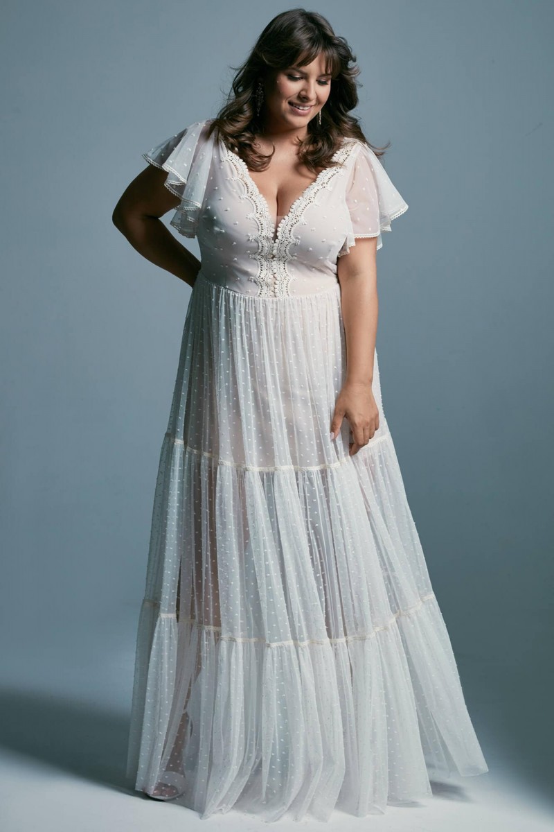 Romantyczna suknia ślubna plus size