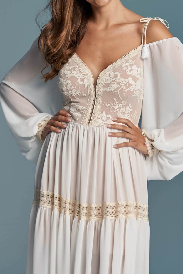 Suknia ślubna pięknie eksponująca ramiona