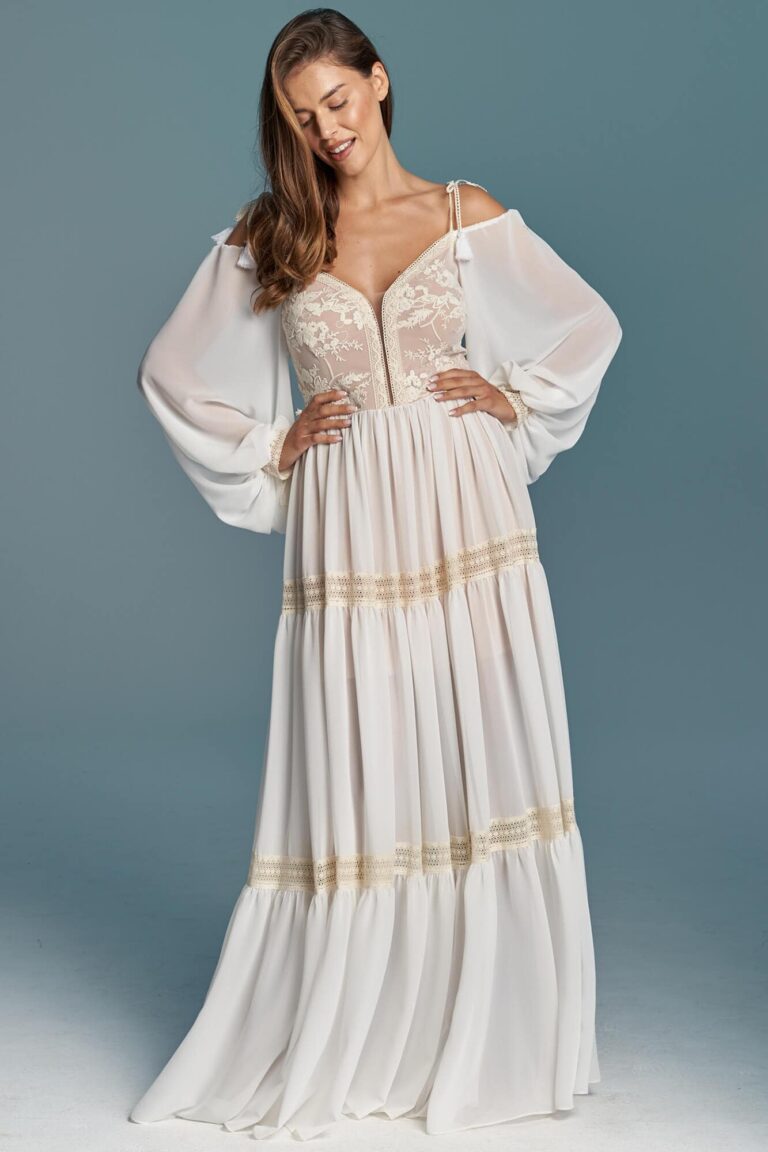 Suknia ślubna pięknie eksponująca ramiona