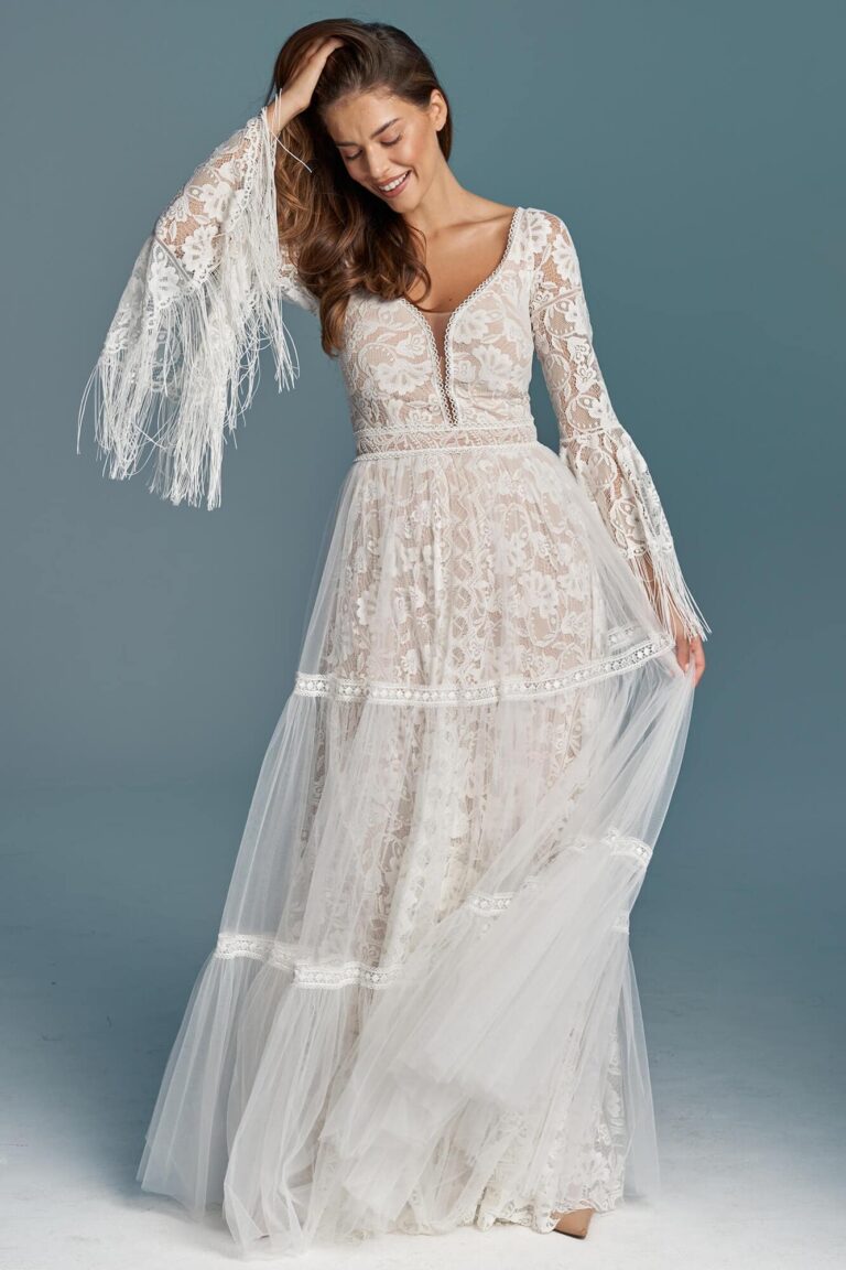 Boho suknia ślubna z nutką klasyki