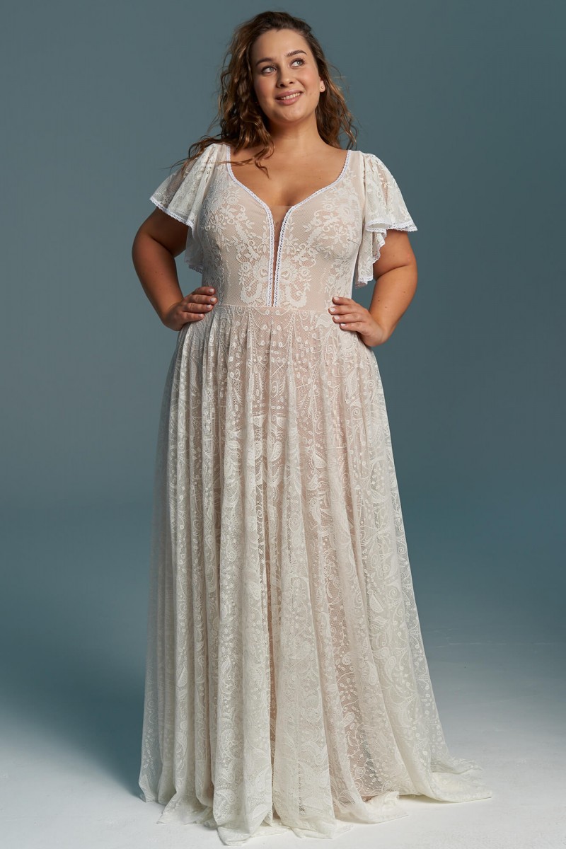 Klasyczna suknia ślubna plus size z pięknym głębokim dekoltem